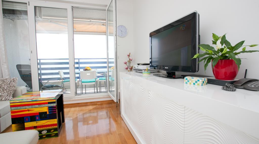 Luxury Beach Front Apt With Seaside View And Free Parking Split Zewnętrze zdjęcie