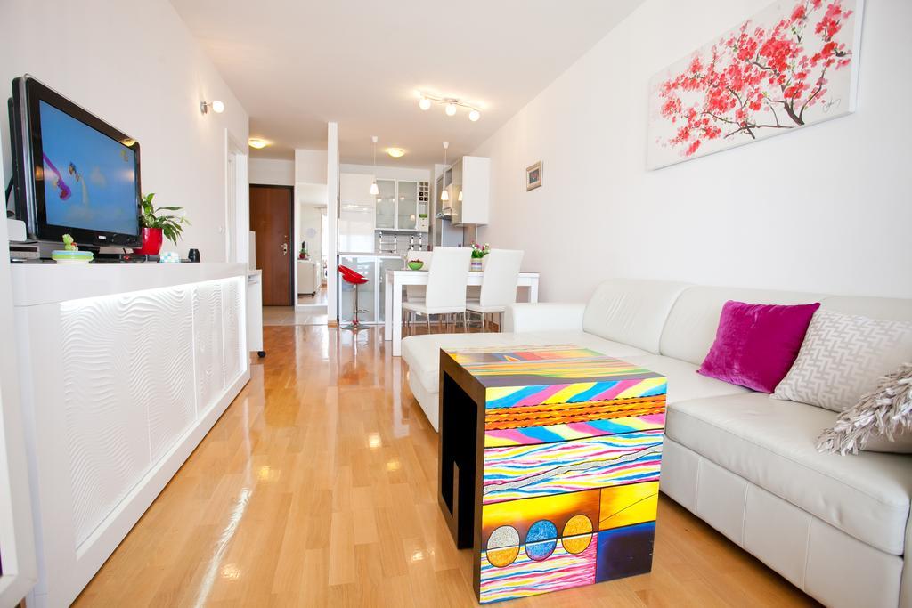 Luxury Beach Front Apt With Seaside View And Free Parking Split Zewnętrze zdjęcie