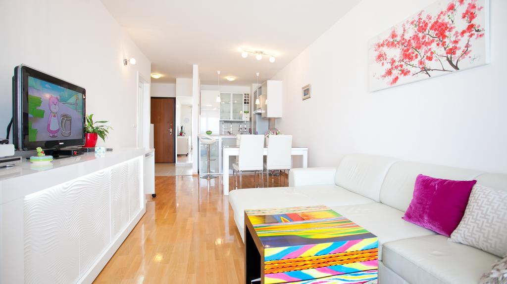 Luxury Beach Front Apt With Seaside View And Free Parking Split Zewnętrze zdjęcie