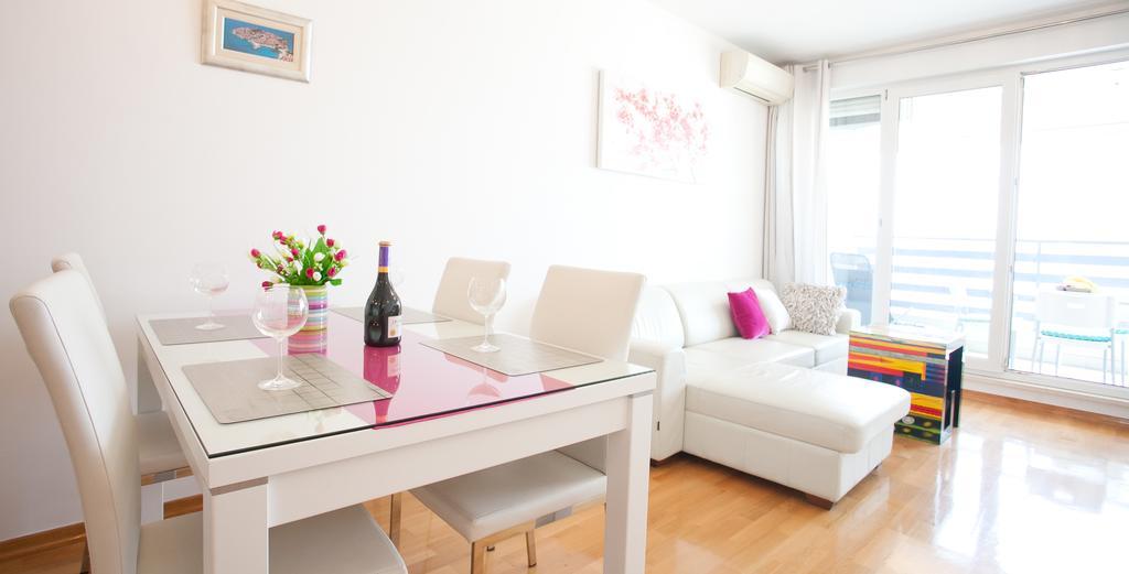 Luxury Beach Front Apt With Seaside View And Free Parking Split Zewnętrze zdjęcie
